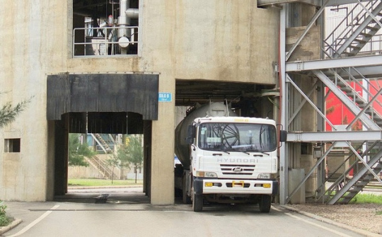 Nhiệt điện Vĩnh Tân 4 tiêu thụ tro xỉ đạt gần 90% khẳng định cam kết bảo vệ môi trường