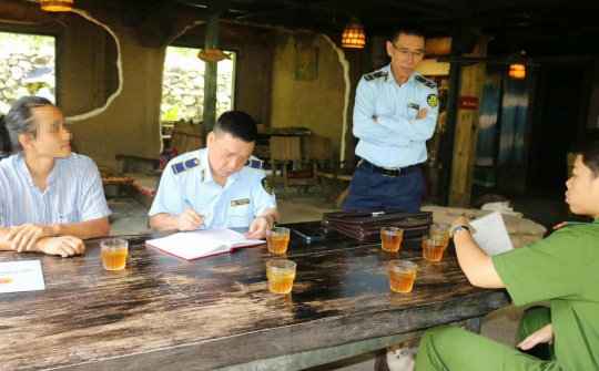 Xử phạt 2 triệu đồng quán ăn ở Sa Pa chặt chém khách du lịch