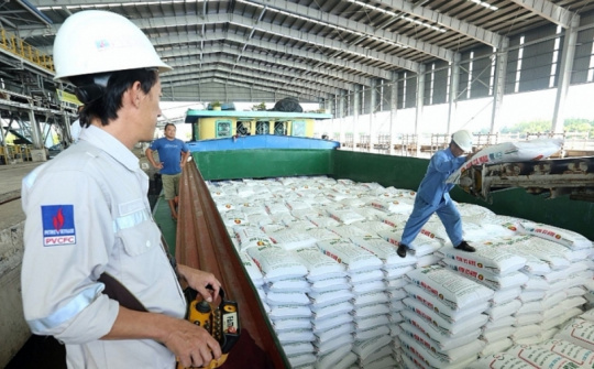 Đạm Cà Mau (DCM): Xuất khẩu chiếm gần 50% tổng sản lượng tiêu thụ nửa đầu năm