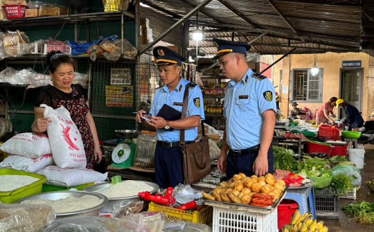 Điện Biên lập đường dây nóng tiếp nhận phản ánh vi phạm thương mại