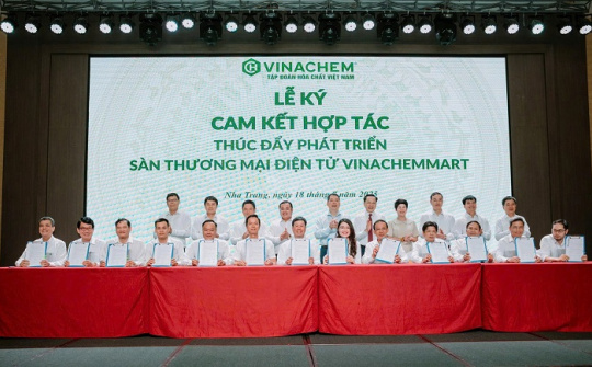 Vinachem bứt phá mạnh mẽ: Tăng trưởng vượt mốc 8%, hoàn thành xuất sắc kế hoạch 6 tháng đầu năm 2025