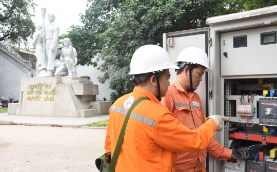 Tổng công ty Điện lực thành phố Hà Nội tổ chức lại mô hình theo đơn vị hành chính mới