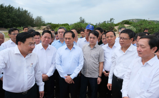 Phó Thủ tướng Bùi Thanh Sơn làm việc với tỉnh Khánh Hòa về các nhà máy điện hạt nhân