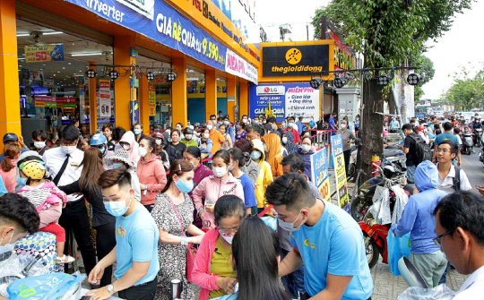 Thế Giới Di Động (MWG): Áp dụng chiến lược khác biệt, doanh thu nửa đầu năm tăng hơn 12%