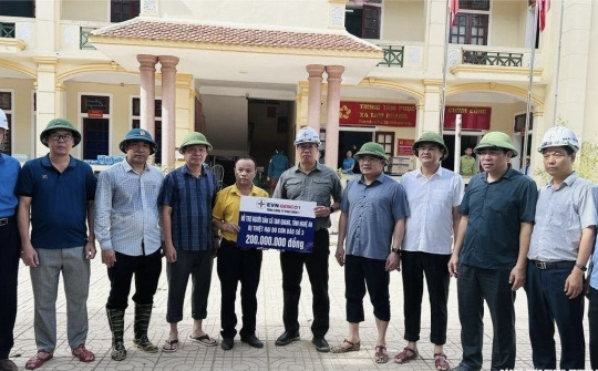 EVNGENCO1 trao 1 tỷ đồng hỗ trợ người dân các xã chịu ảnh hưởng mưa lũ tại tỉnh Nghệ An