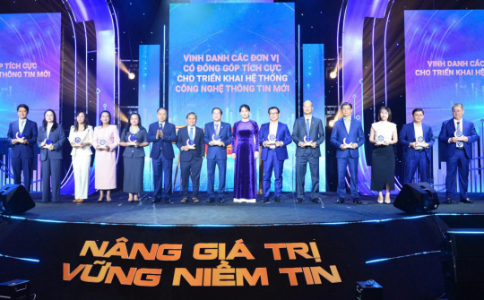 Chứng Khoán Mirae Asset được vinh danh tại lễ kỷ niệm 25 năm thị trường chứng khoán