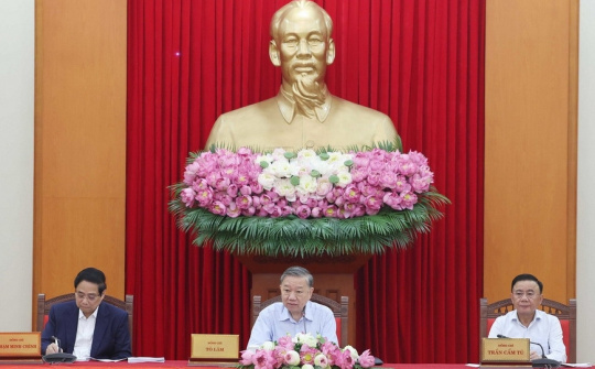 Tổng Bí thư: Tiếp tục rà soát, hoàn thiện dự thảo các văn kiện Đại hội XIV của Đảng