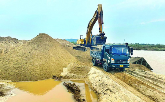 Khai thác khoáng sản nhóm IV được cấp giấy phép tối đa 10 năm