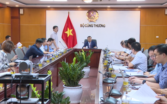 Hoàn thiện khung pháp lý Sử dụng năng lượng tiết kiệm và hiệu quả, trình Chính phủ chậm nhất 15/10