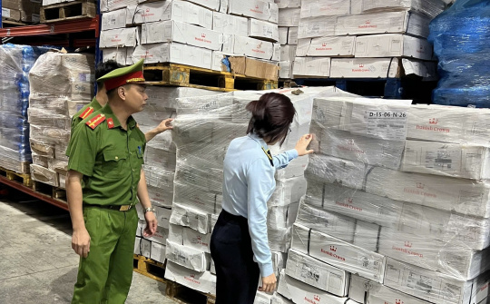 Hà Nội: Tạm giữ hơn 15 tấn xương lưng lợn đông lạnh hết hạn sử dụng