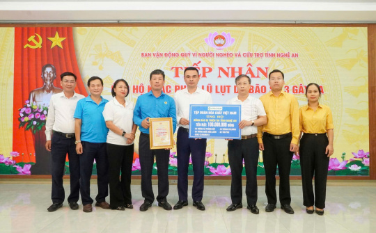 VINACHEM chung tay cùng đồng bào Nghệ An vượt qua bão lũ