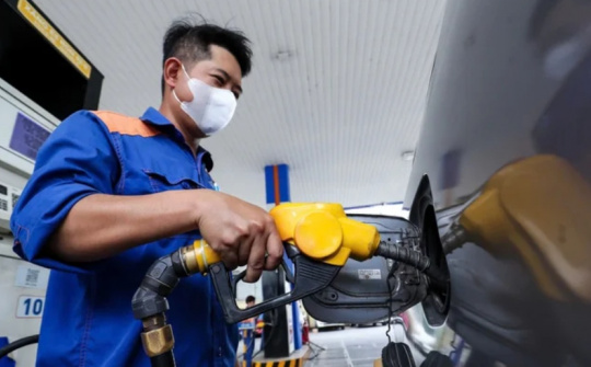 Kỳ điều hành giá xăng dầu ngày 14/8: Xăng RON95 thấp hơn 20.000 đồng/lít