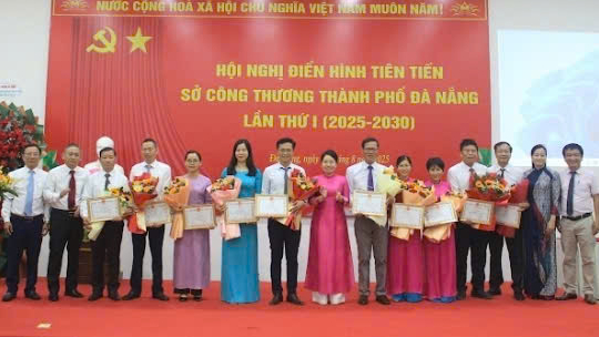 Khơi dậy tinh thần thi đua yêu nước, phát huy nội lực ngành Công Thương TP Đà Nẵng