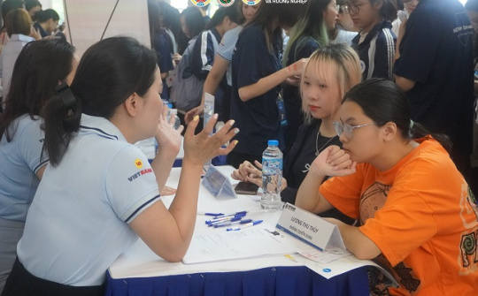 NEU Internship Day 2025: Cánh cửa mở ra tương lai nghề nghiệp cho sinh viên