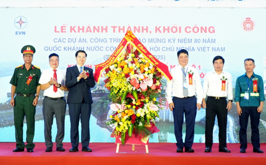Tổ máy số 1 - Nhà máy Thủy điện Hòa Bình mở rộng phát điện, hoà lưới thành công