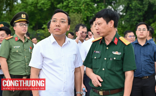 Thứ trưởng Nguyễn Hoàng Long kiểm tra công tác cung cấp điện dịp lễ kỷ niệm 80 năm Ngày Quốc khánh