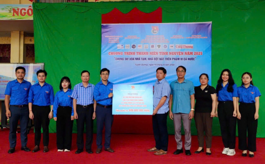 Đoàn Thanh niên Bộ Công Thương chung tay xóa nhà tạm, nhà dột nát