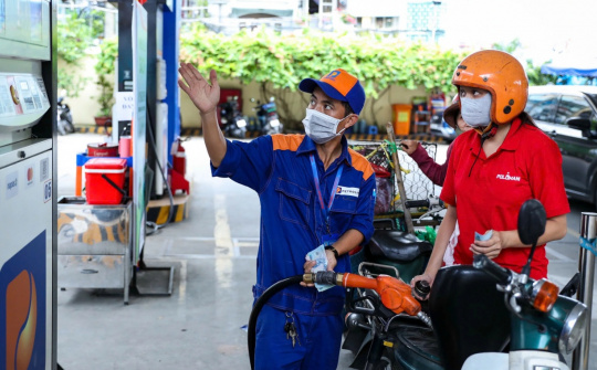 Kỳ điều hành giá xăng dầu ngày 21/8: Giá xăng đồng loạt tăng, RON95 vượt mức 20.000 đồng/lít