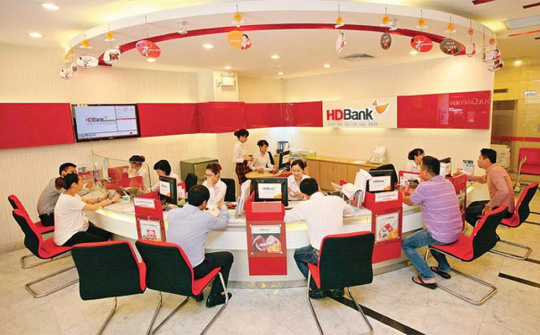 Các yếu tố ảnh hưởng đến quyết định sử dụng dịch vụ Mobile Banking tại Ngân hàng Thương mại Cổ phần Phát triển Thành phố Hồ Chí Minh