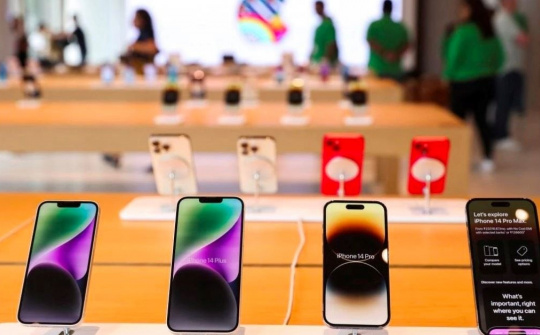 Hà Nội: Khởi tố nhóm đối tượng lừa bán iPhone giá “siêu rẻ” trên mạng xã hội