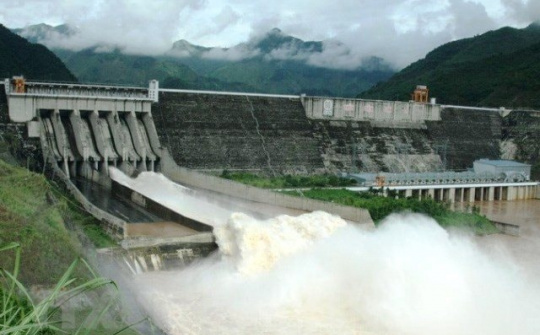 Công điện của Bộ trưởng Bộ Công Thương: Khẩn trương triển khai ứng phó khẩn cấp với bão số 5