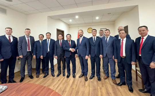 Đoàn công tác Tập đoàn Hóa chất Việt Nam thăm và làm việc tại Cộng hòa Belarus