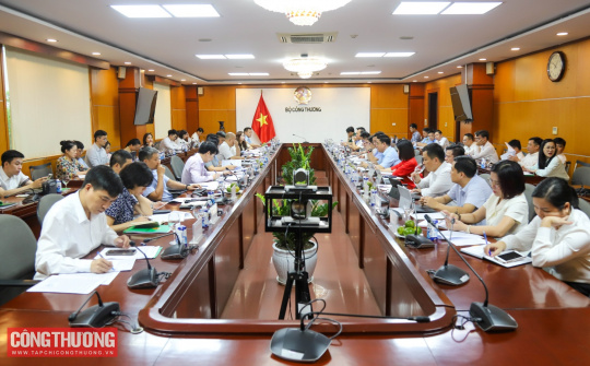 Bộ Công Thương làm việc với tỉnh Tuyên Quang về thúc đẩy phát triển thương mại biên giới