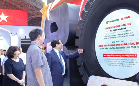 Lốp đặc chủng DRC góp mặt tại Triển lãm 80 năm ngành Công Thương