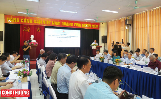 Ngành sữa Việt Nam hiện nay: Nhiều cơ hội nhưng cũng không ít thách thức