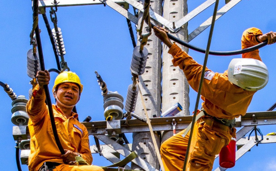 Tiêu thụ điện tăng 8,4%, NSMO khuyến nghị tiết kiệm điện trong giờ cao điểm