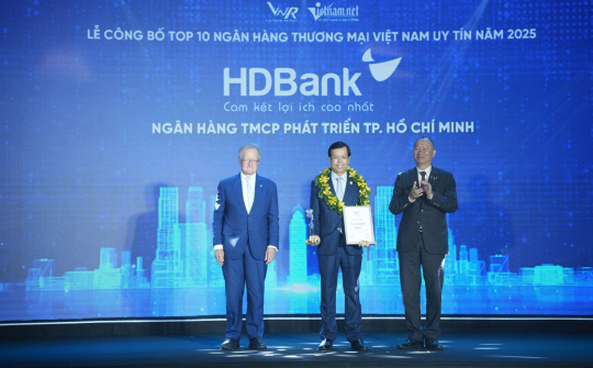 Ngân hàng HDBank (HDB) giữ vị trí thứ 3 Top ngân hàng niêm yết uy tín và hiệu quả nhất Việt Nam