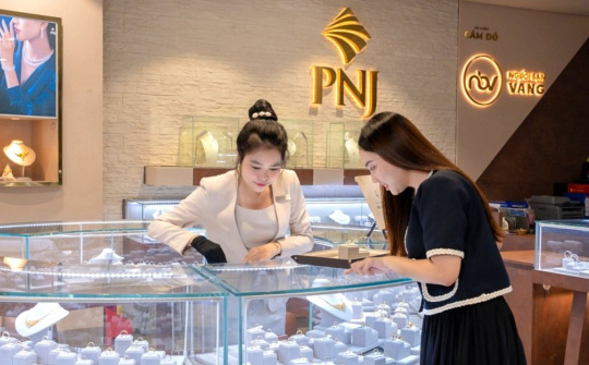Thị trường vàng chững lại, Vàng Phú Nhuận (PNJ) vẫn báo lãi hơn nghìn tỷ