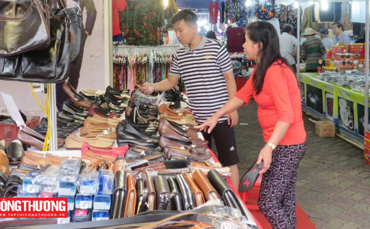 Đề xuất chuyển giao tài sản kết cấu hạ tầng chợ về địa phương quản lý