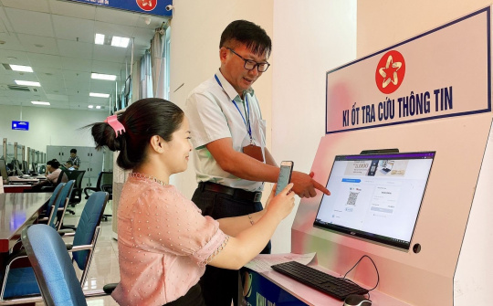 Hết năm 2025, phấn đấu đạt 100% dịch vụ trực tuyến toàn trình