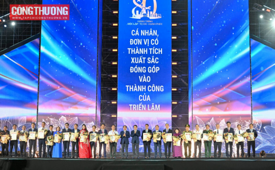 Thư cảm ơn các tập thể, cá nhân tham gia tổ chức không gian Triển lãm thành tựu phát triển ngành Công Thương