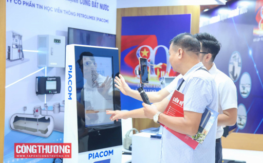 Đưa công nghệ hiện đại vào không gian triển lãm: Ngành Công Thương tối đa trải nghiệm của khách tham quan