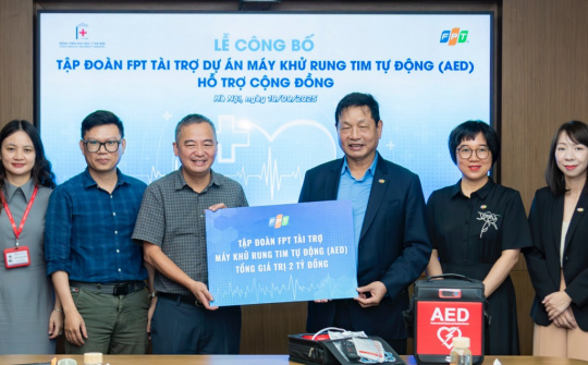 Tập đoàn FPT đồng hành triển khai dự án máy khử rung tim tự động (AED) cho cộng đồng đầu tiên tại Việt Nam