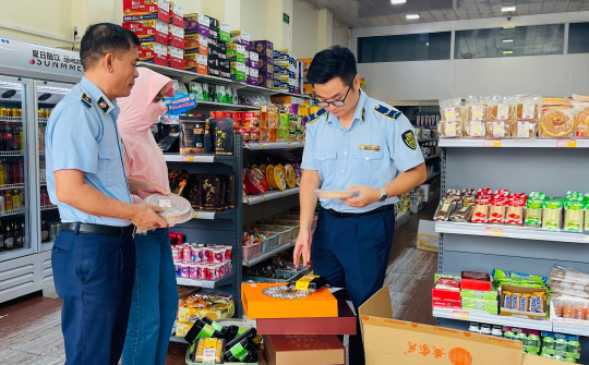 Quản lý thị trường Quảng Ninh: Thu giữ hàng trăm bánh trung thu nhập lậu, trị giá gần 60 triệu đồng