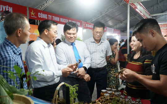 Hội chợ Công Thương và OCOP Quảng Ngãi năm 2025 đạt doanh thu hơn 5 tỷ đồng