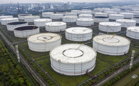 Giá xăng dầu hôm nay 30/9: Lo ngại tiếp diễn tình trạng dư cung