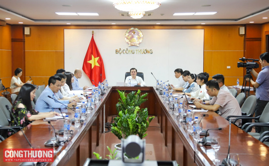 Đẩy mạnh chuyển đổi số trong xúc tiến thương mại, nâng cao năng lực cạnh tranh và mở rộng thị trường