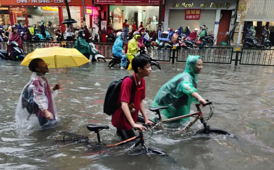 Hà Nội: Trường học chủ động hình thức dạy học nếu bị mưa ngập do ảnh hưởng cơn bão số 10