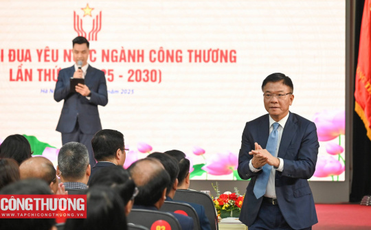 Phó Thủ tướng Lê Thành Long dự Đại hội Thi đua yêu nước ngành Công Thương lần thứ IV