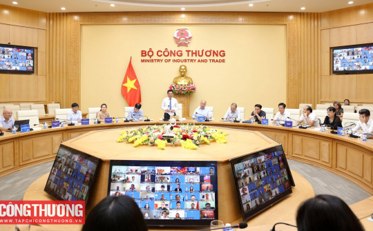 Bộ trưởng Nguyễn Hồng Diên chủ trì Hội nghị giao ban Xúc tiến thương mại với hệ thống Thương vụ Việt Nam ở nước ngoài tháng 8/2025