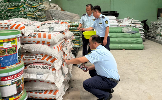 Quản lý thị trường Vĩnh Long: Giữ vững kỷ cương thị trường bằng những con số thuyết phục