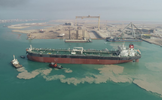 Giá xăng dầu hôm nay 14/1: Venezuela nối lại xuất khẩu dầu