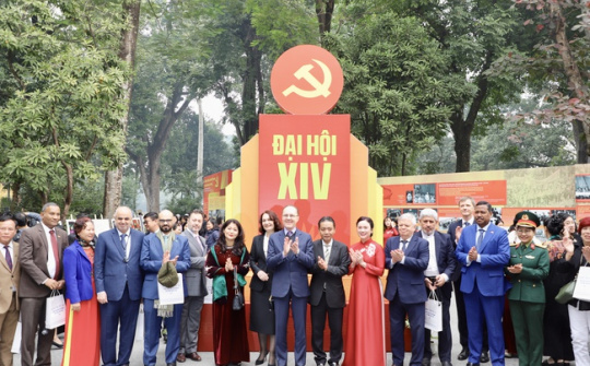 Khai mạc chuỗi hoạt động chào mừng Đại hội đại biểu toàn quốc lần thứ XIV của Đảng