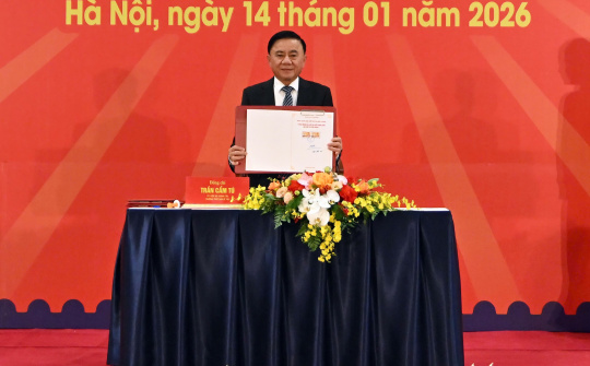 Phát hành đặc biệt bộ tem bưu chính chào mừng Đại hội XIV của Đảng