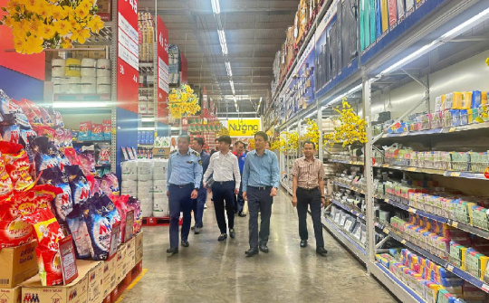 Kiểm tra công tác chuẩn bị nguồn cung, bình ổn thị trường tại Đắk Lắk