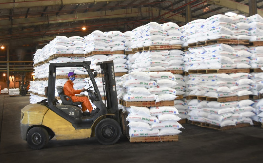 Phối hợp triển khai thực hiện thủ tục hành chính trong lĩnh vực hóa chất